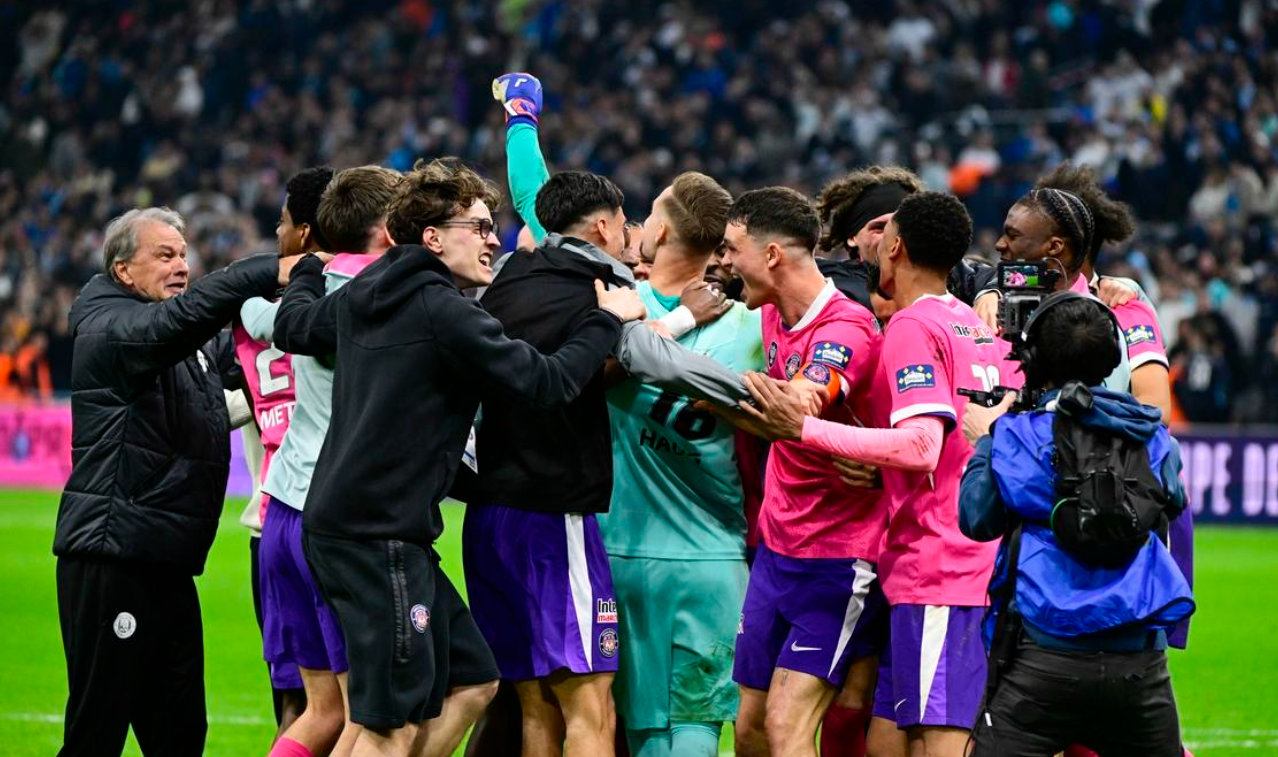 九游官网-5-6！1-2！疯狂一夜，马赛爆冷出局，曼联被绝杀，皇家社会进决赛